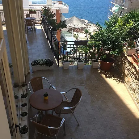 アパート Berti Sarandë