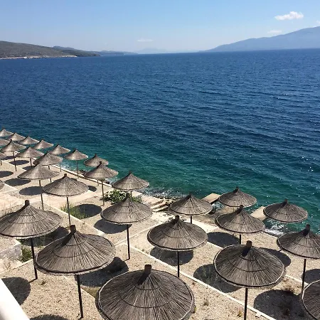Berti アパート Sarandë